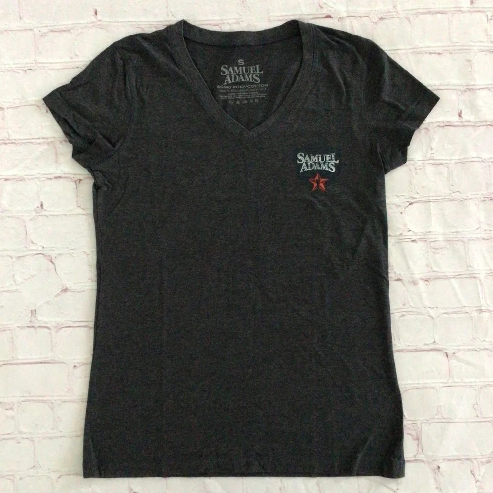 Samuel Adams Gray V-Neck Short Sleeve Top - Size Small